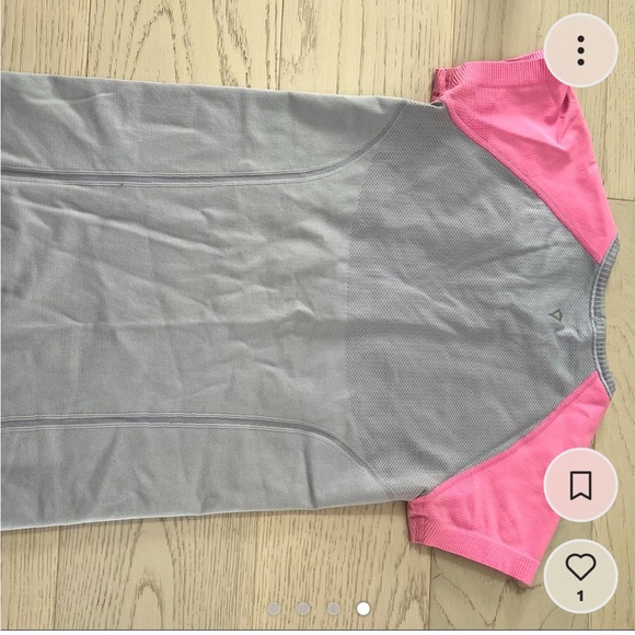 Ivivva T-shirt - children’s size 10 - Picture 2 of 4